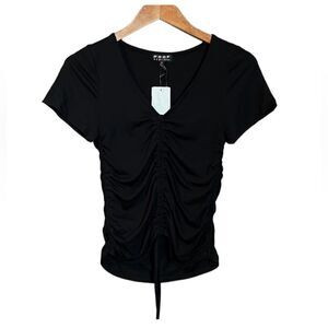 NWT! Black poof New York short sleeve top‎